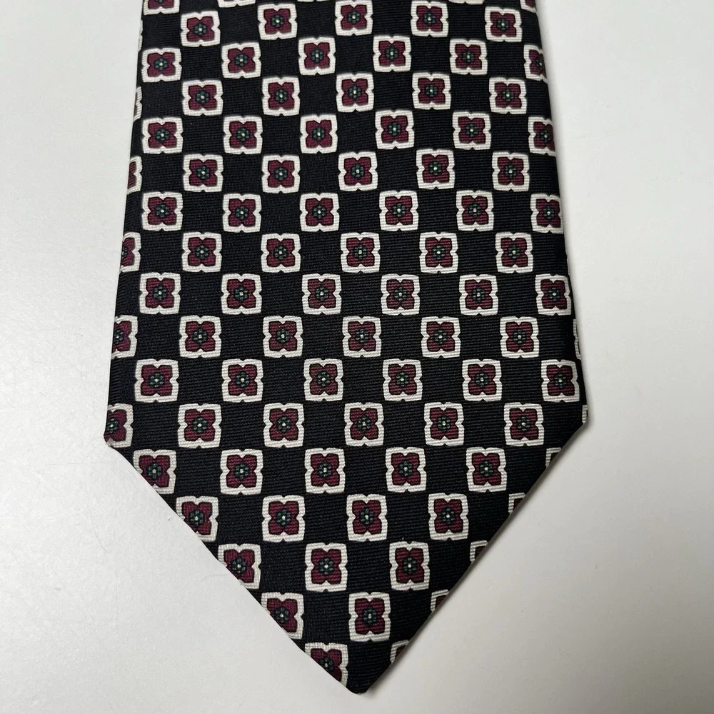 Brooks Brothers 100% Silk Black Red White Geometric Print‎ Tie Italy Classic 58